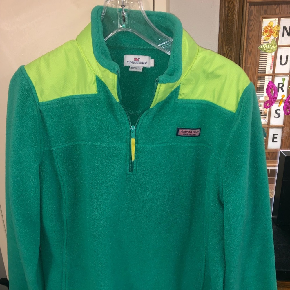Vineyard Vine Fleece (Like New)